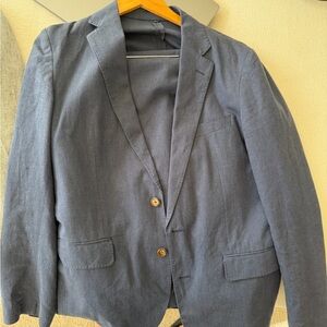 Men’s summer suit in navy